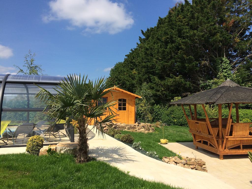 Gites De La Melautais Saint-Juvat Exteriör bild