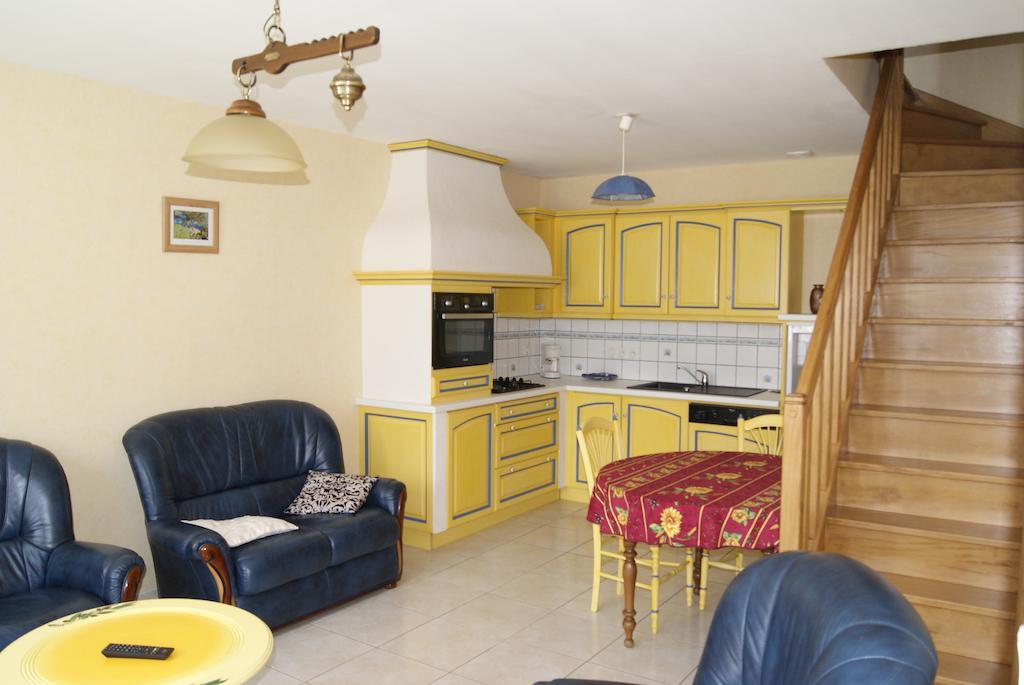 Gites De La Melautais Saint-Juvat Rum bild
